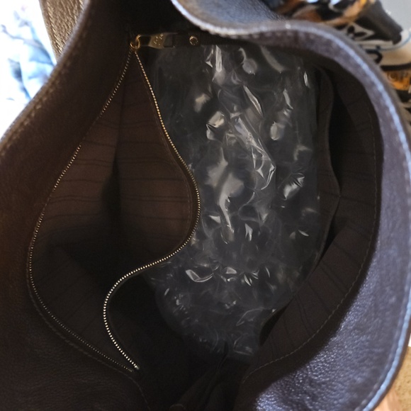 Louis vuitton Purse hand bag - Picture 2 of 6